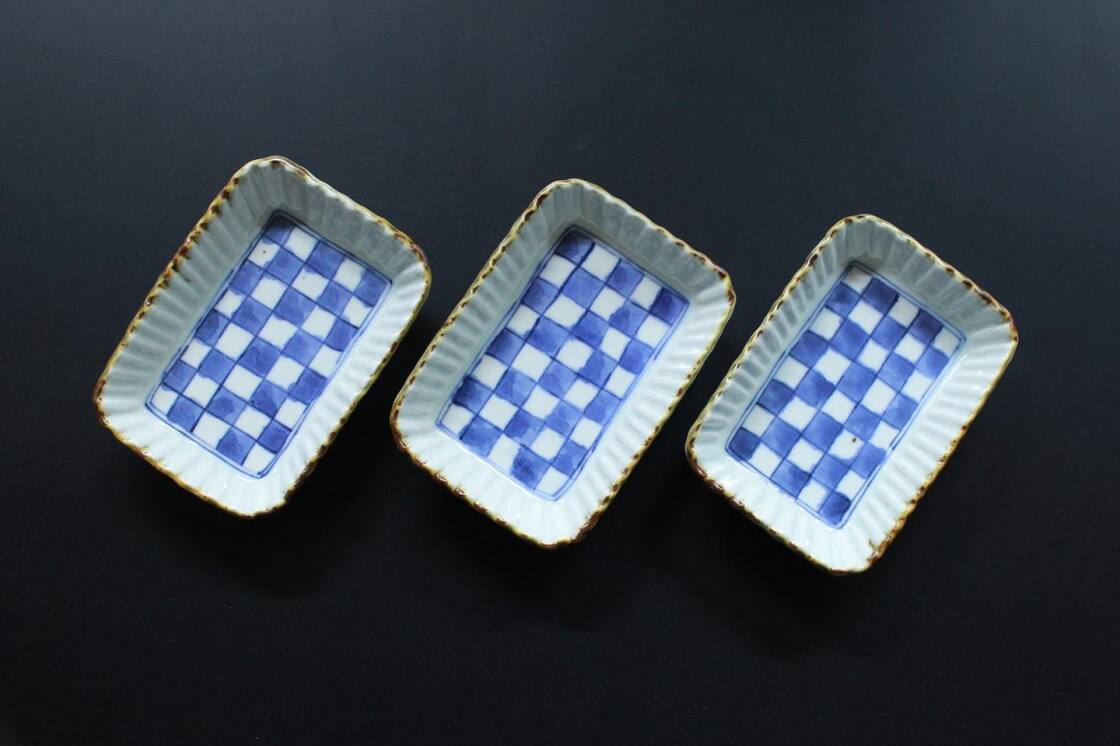 花唐草楕円大皿【山口利枝】 | Elena Tokyo（絵れ菜Tokyo）